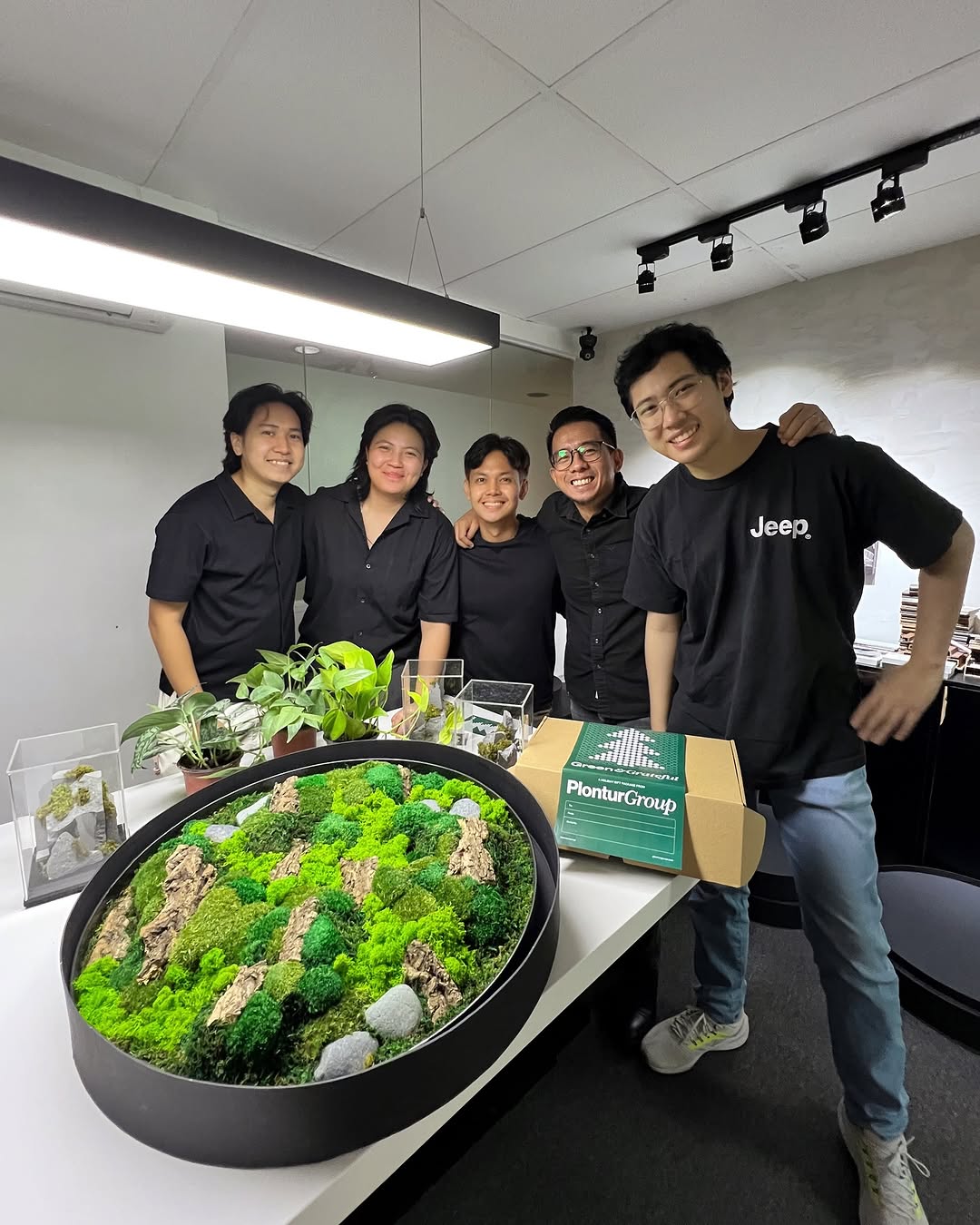 Marvz Conti and the Studio Hábil team